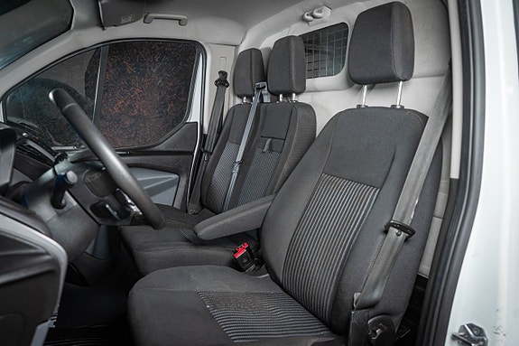 Ford Transit Custom 13 of 22