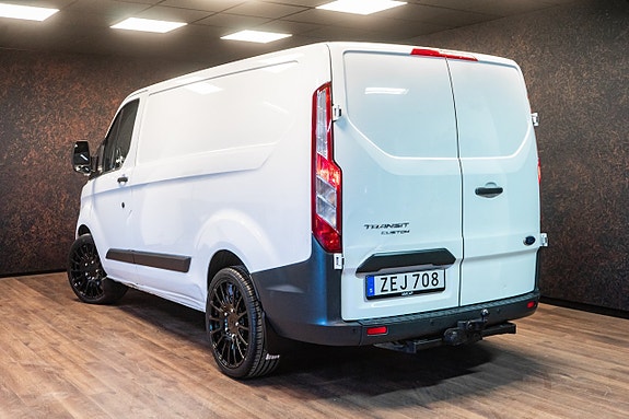Ford Transit Custom 6 of 22