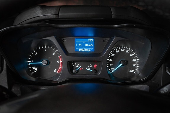 Ford Transit Custom 16 of 22