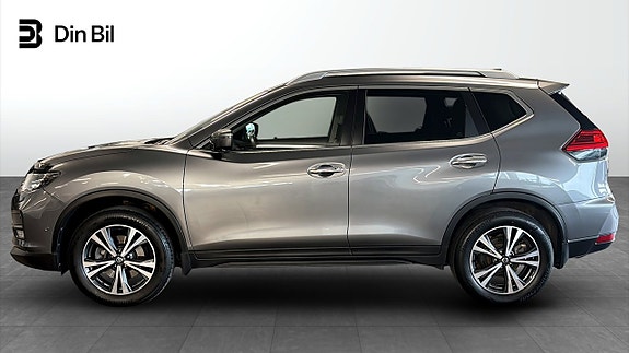 Nissan X-Trail 2 of 5