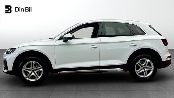 Audi Q5 2 of 5