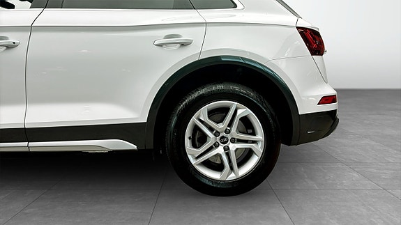 Audi Q5 6 of 12