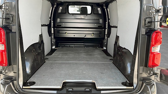 Toyota Proace 10 of 12