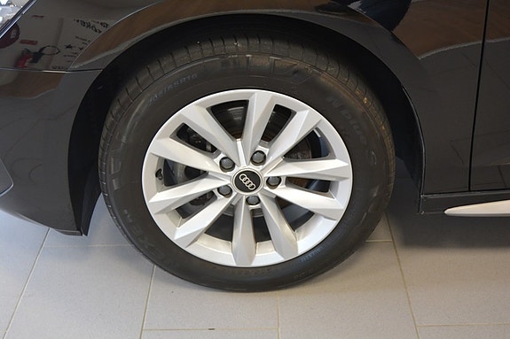 Audi A3 8 of 14