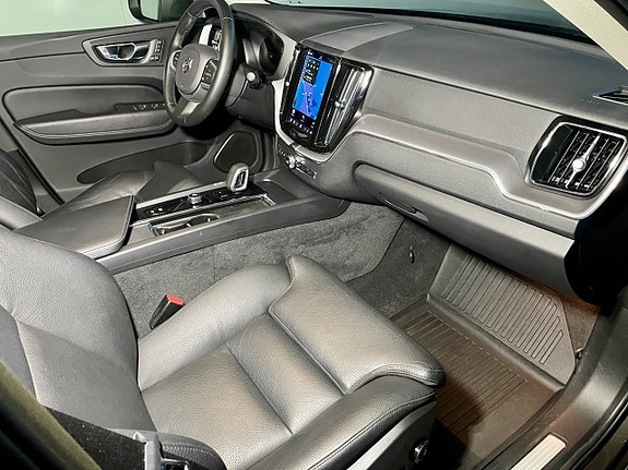 Volvo XC60 10 of 20