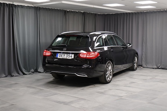 Mercedes-Benz C200 d 2 of 5