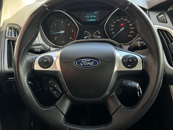 Ford Focus 12 of 19