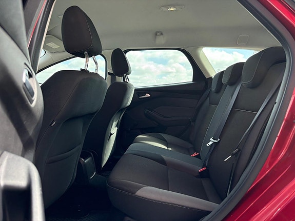 Ford Focus 19 of 19