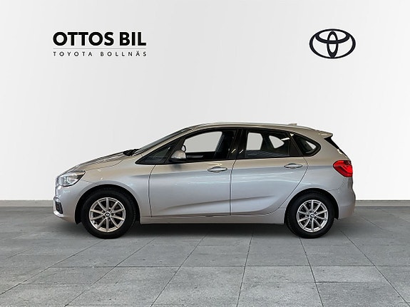 BMW 220d 3 of 5