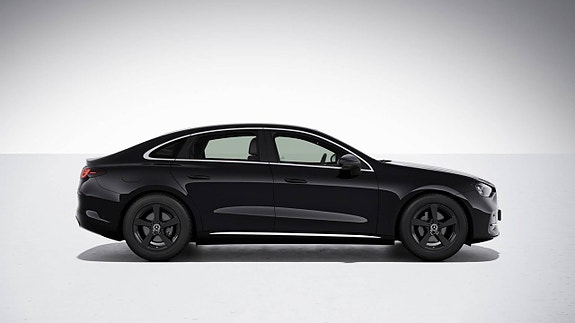 Mercedes-Benz C400 3 of 5