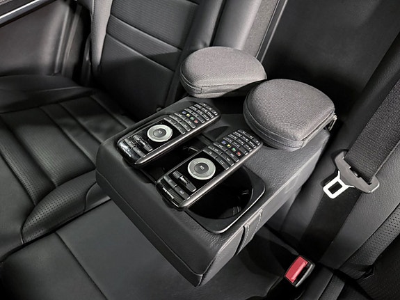 Mercedes-Benz GL63 15 of 30