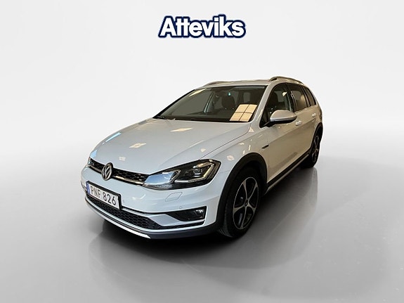 Volkswagen Golf Alltrack 3 of 5