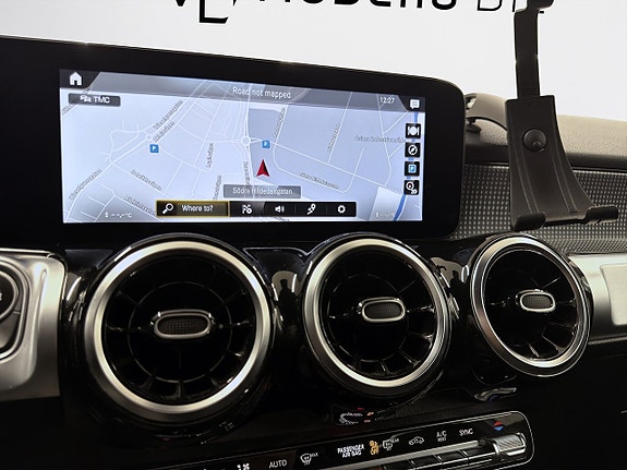 Mercedes-Benz GLB200 d 14 of 16