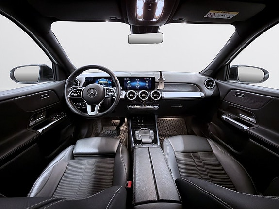 Mercedes-Benz GLB200 d 9 of 16