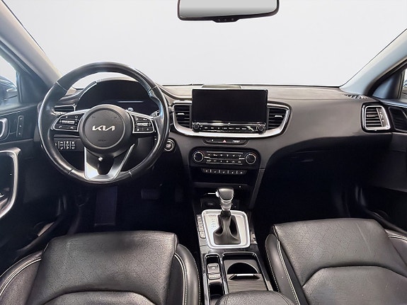 Kia XCeed 9 of 16
