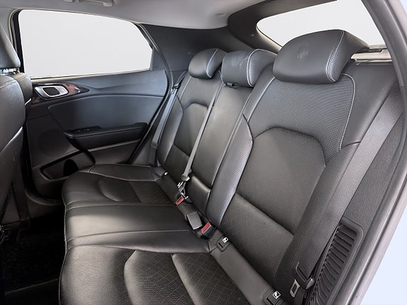 Kia XCeed 8 of 16