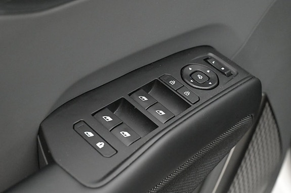 Kia EV9 12 of 27