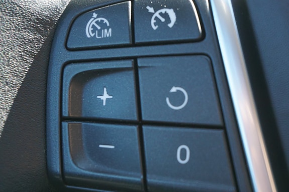Volvo V40 10 of 21
