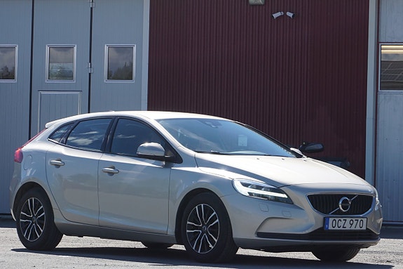 Volvo V40 18 of 21