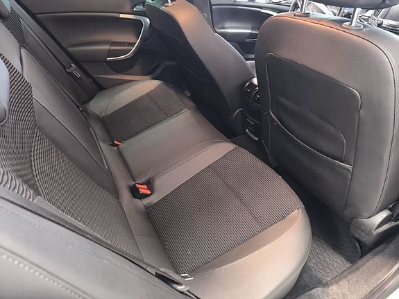 Opel Insignia 8 of 9