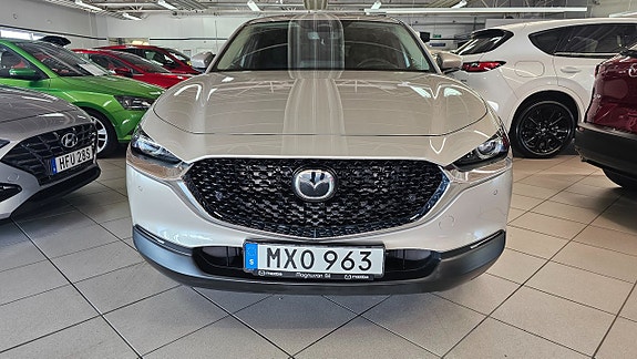 Mazda CX-30 4 of 5