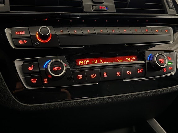 BMW 120i 11 of 17