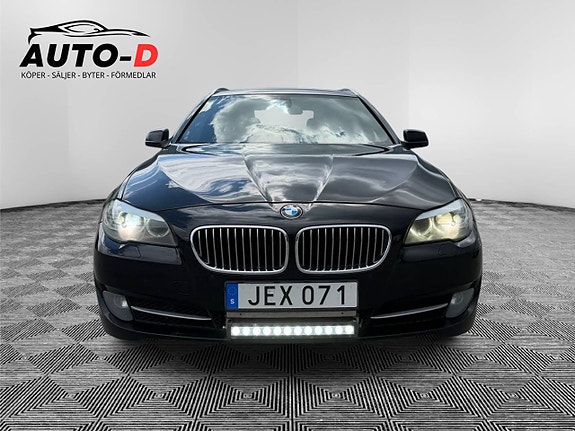 BMW 530d 2 of 5