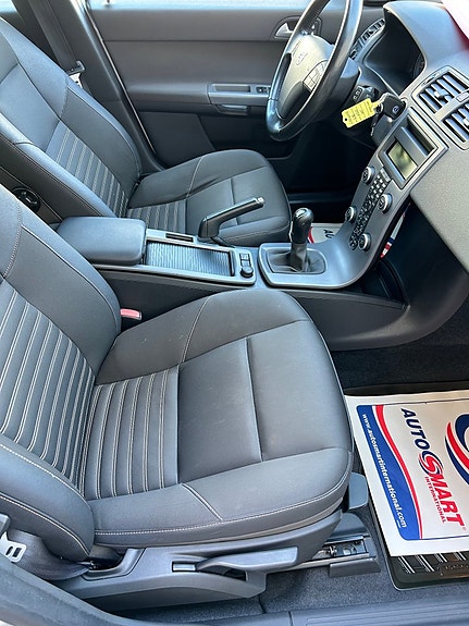 Volvo V50 10 of 13