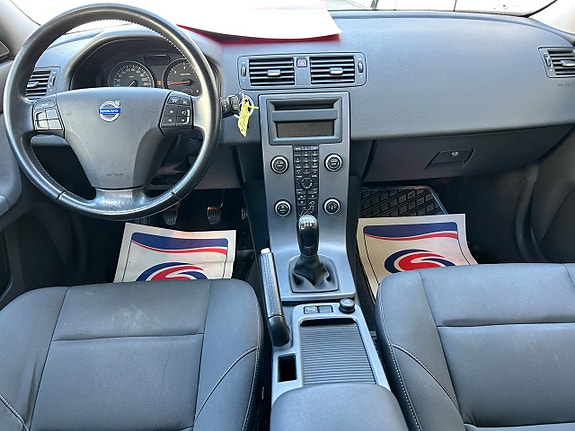 Volvo V50 7 of 13