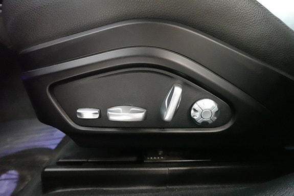 Porsche Panamera 4 21 of 25