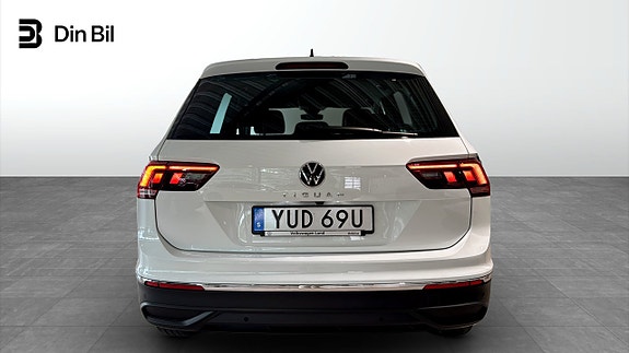 Volkswagen Tiguan 5 of 5