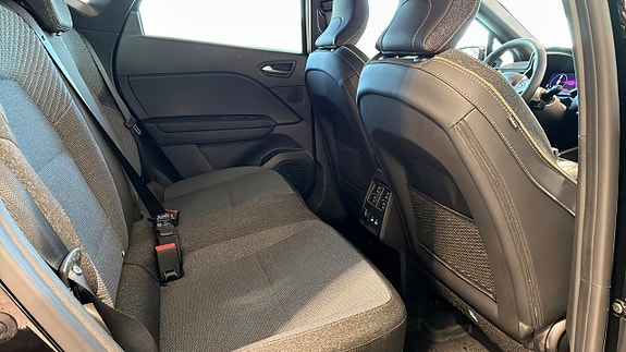 Renault Captur 5 of 10