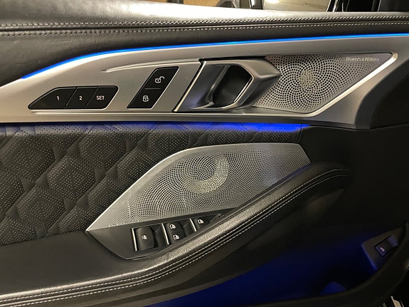 BMW M8 10 of 20