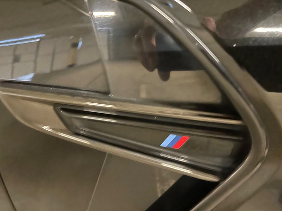 BMW M8 19 of 20