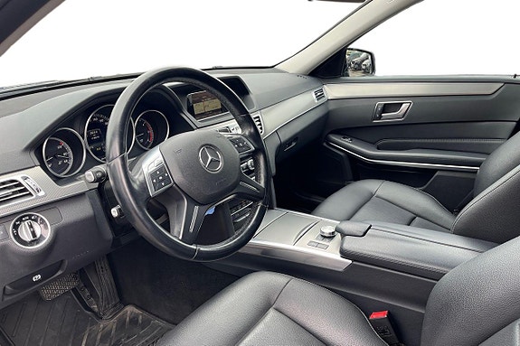 Mercedes-Benz E220 11 of 27
