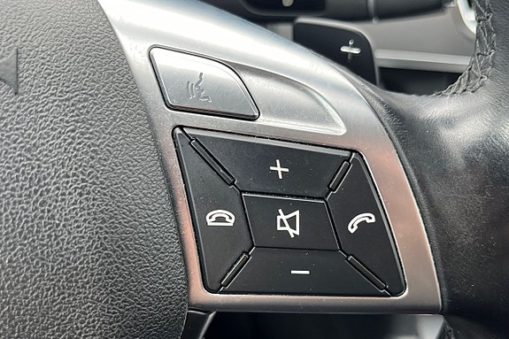 Mercedes-Benz E220 15 of 27