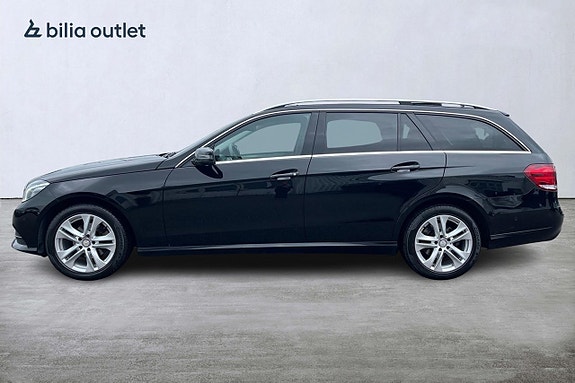 Mercedes-Benz E220 3 of 27