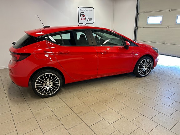 Opel Astra 2 of 5