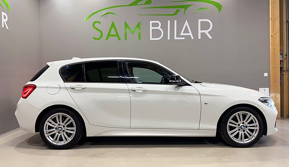 BMW 120d 2 of 5