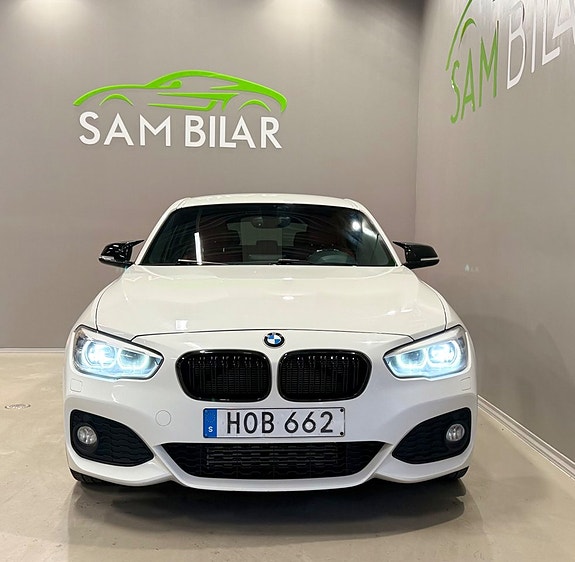 BMW 120d 3 of 5