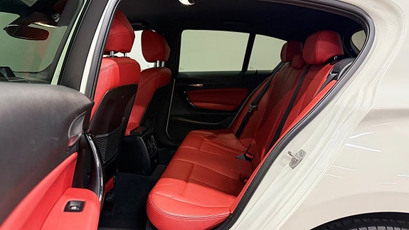 BMW 120d 18 of 20