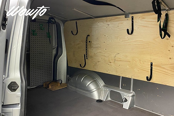 Volkswagen Transporter 21 of 25