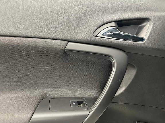 Opel Insignia 21 of 22
