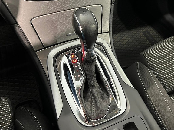 Opel Insignia 15 of 22