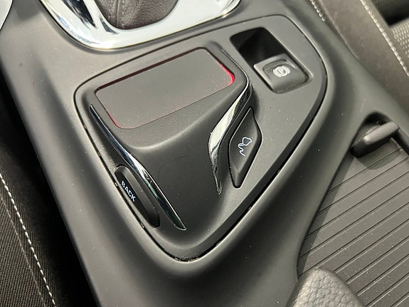 Opel Insignia 16 of 22