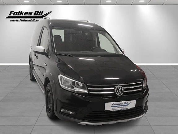 Volkswagen Caddy Alltrack 3 of 5