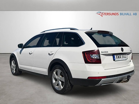 Skoda Octavia Scout 7 of 12