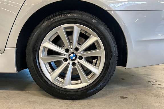 BMW 523i 11 of 22