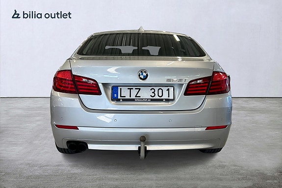 BMW 523i 7 of 22