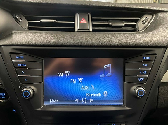 Toyota Avensis 21 of 27